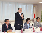 東京都の各種団体役員と自民党東京都連所属の国会議員等との国の予算・税制改正に関する意見交換会を開催、進行役を務める